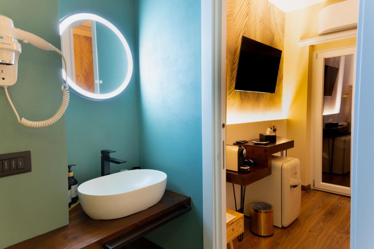 ホテル 5 Sensi - Vasca Idromassaggio, Terrazzo, Fibra Ultraveloce, Parcheggio Coperto Su Richiesta コゼンツァ エクステリア 写真